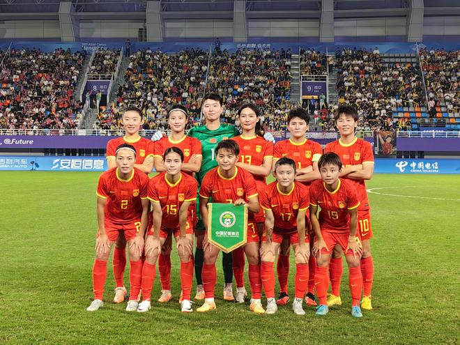 中国足球队再次获得胜利，晋级半决赛的简单介绍