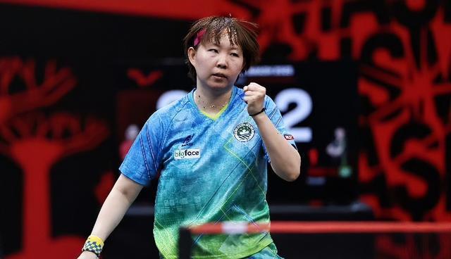 捷克乒乓球选手超神表现，荣获金牌