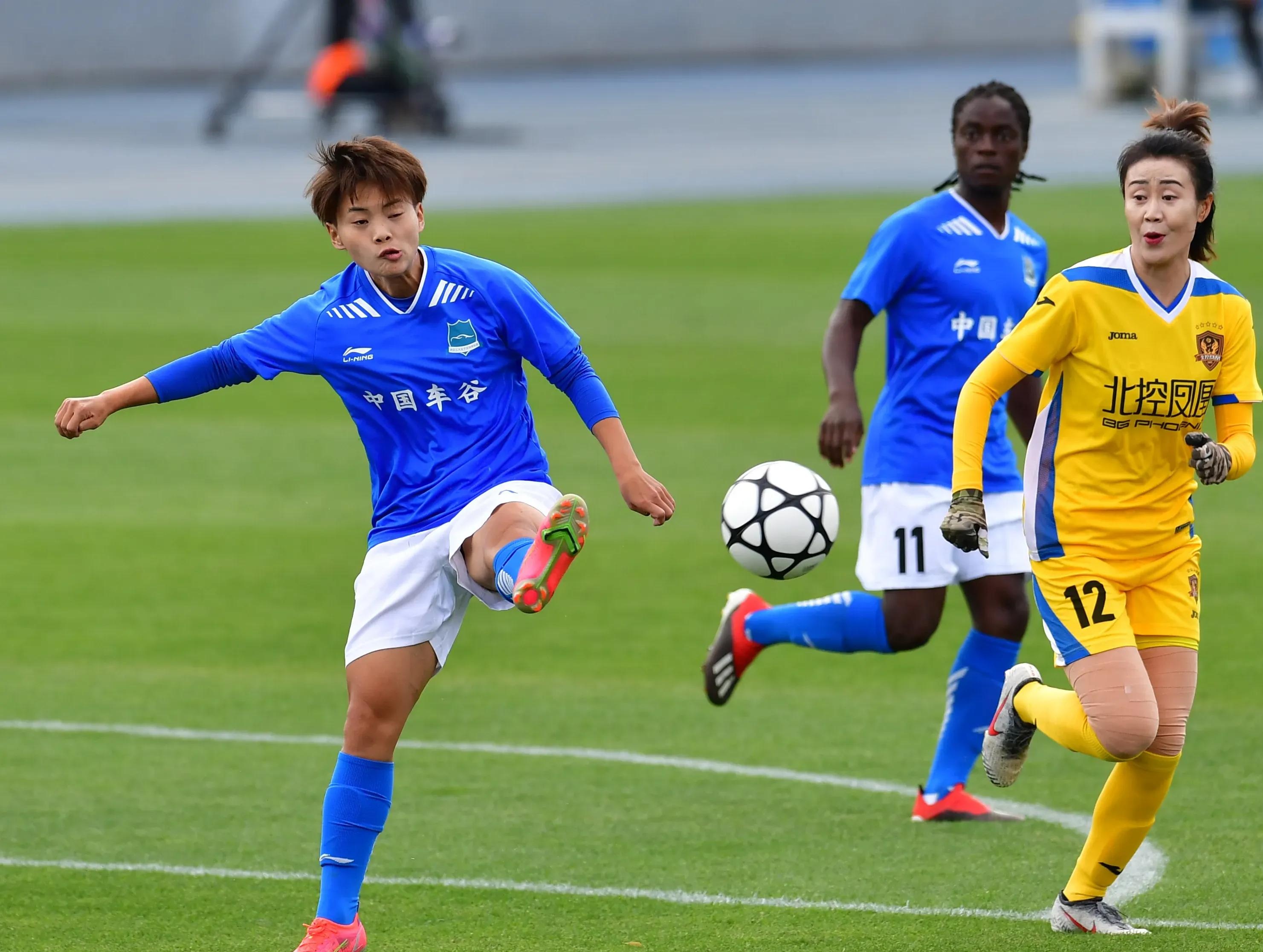 激发斗志:女足比赛选手齐聚一堂的简单介绍 激发斗志:女足比赛选手齐聚一堂的简单介绍