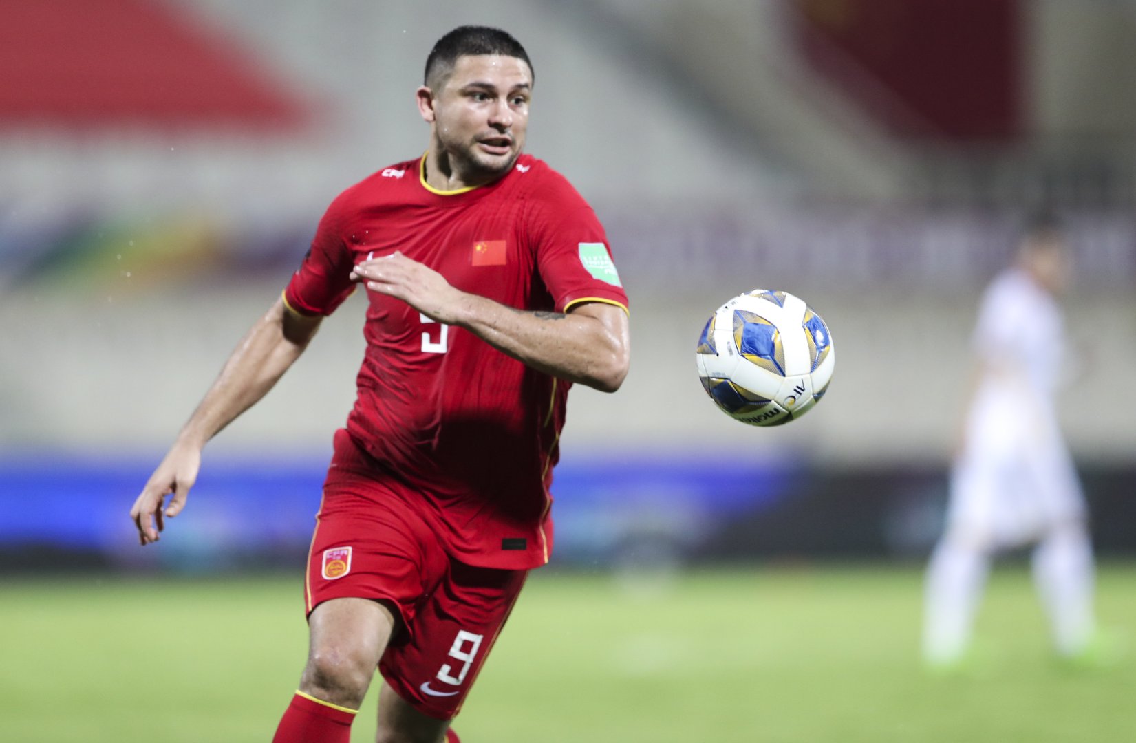 球员因伤宣布退役结束职业生涯 球员因伤宣布退役结束职业生涯